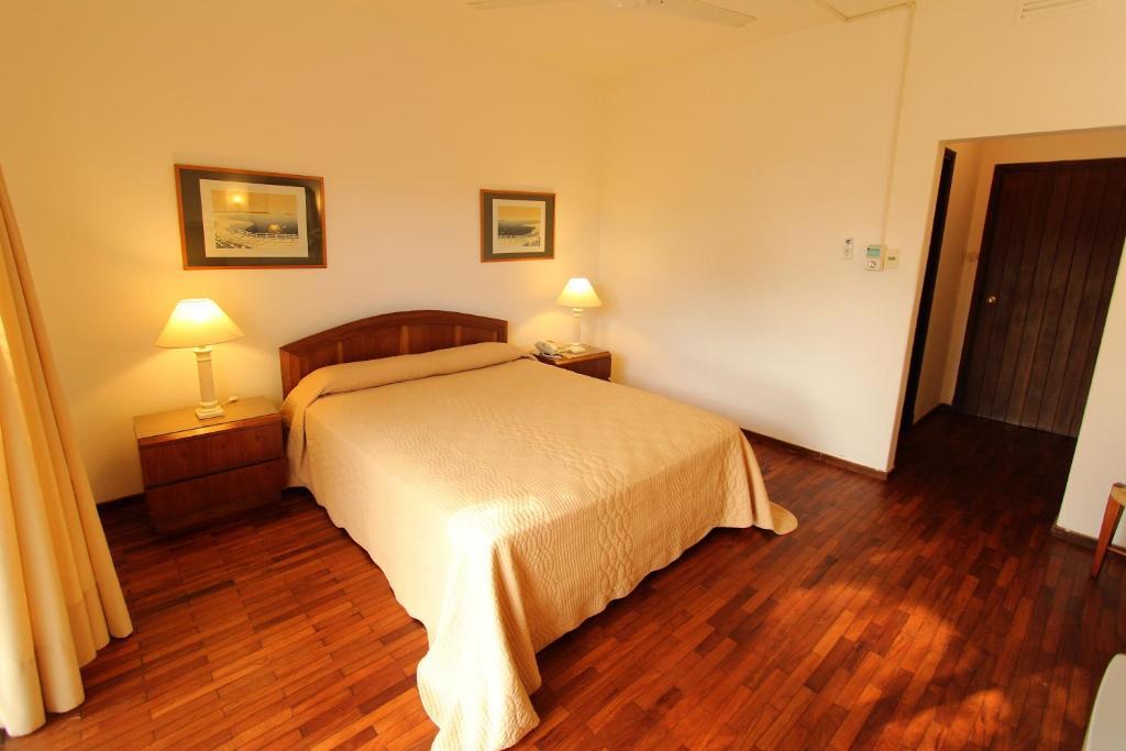 Hotel Terraza Del Mar ปุนตาบาเญนา ห้อง รูปภาพ