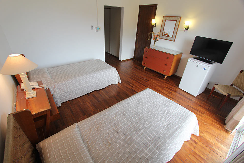 Hotel Terraza Del Mar ปุนตาบาเญนา ภายนอก รูปภาพ